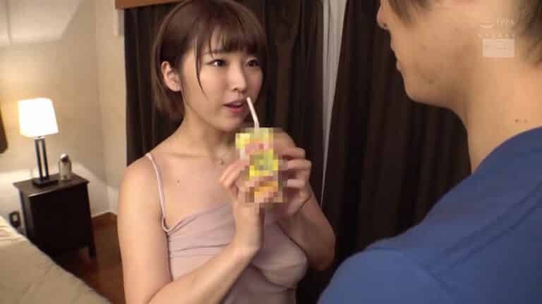 Cô em họ vú to và sở thích không mặc áo ngực